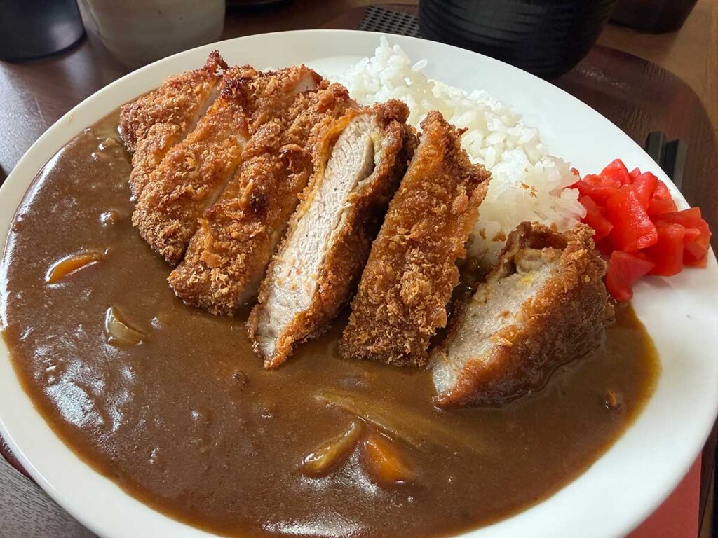 道の駅みなみかた 桜久楽のかつカレー